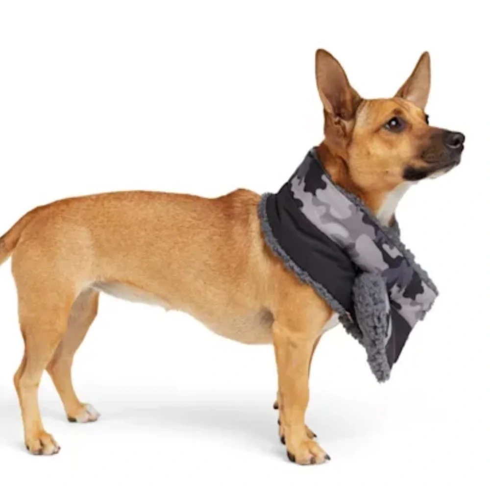 NWT Camo Sherpa dog scarf L/XL